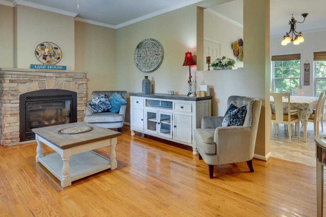 Photo of Livingroom in Lake Lure