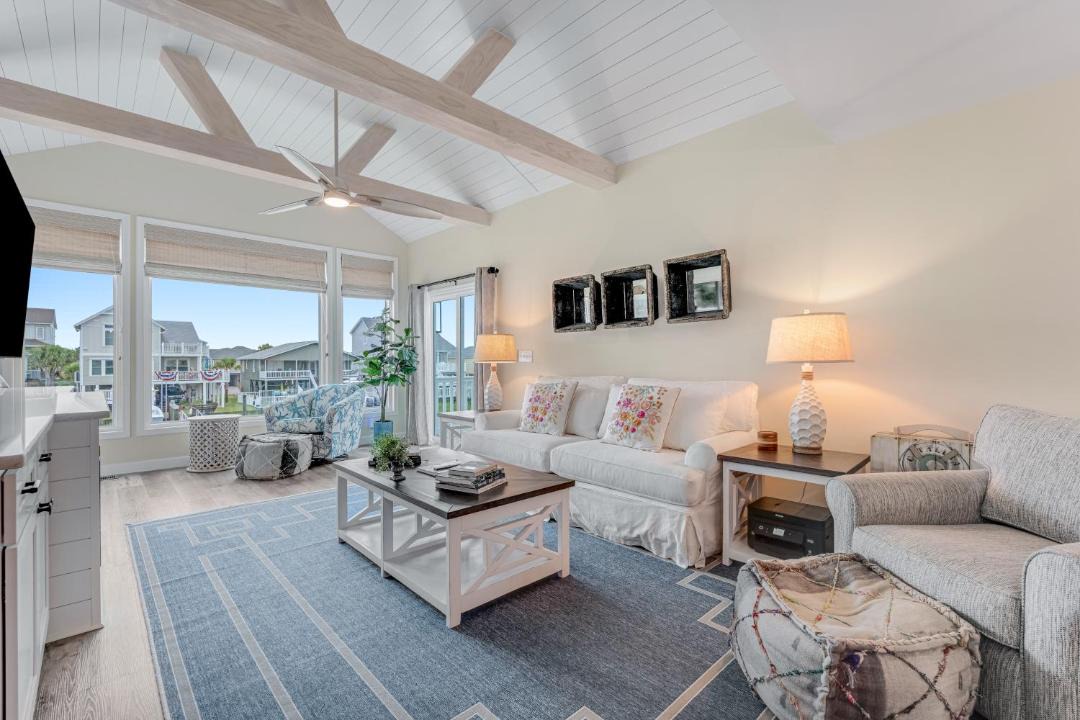 Photo of Livingroom in Ocean Isle Beach