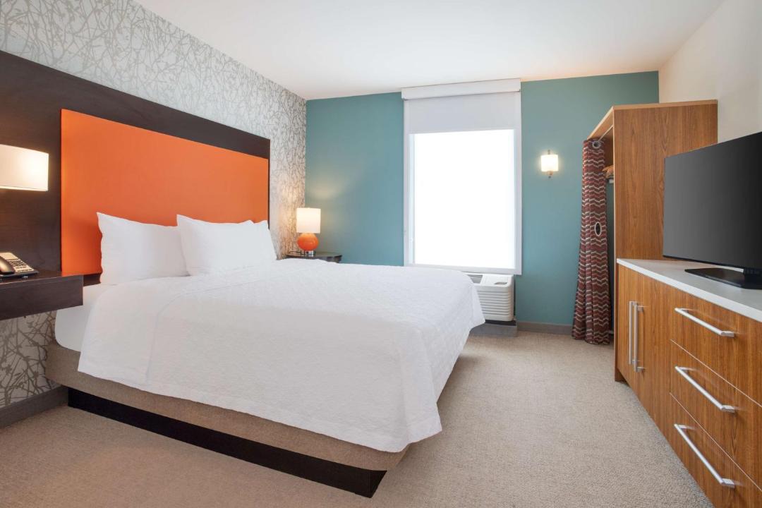 Photo of Bedroom in Executive Park