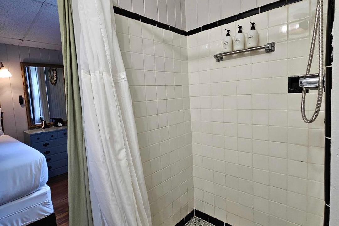 Photo of Bathroom in Hendersonville