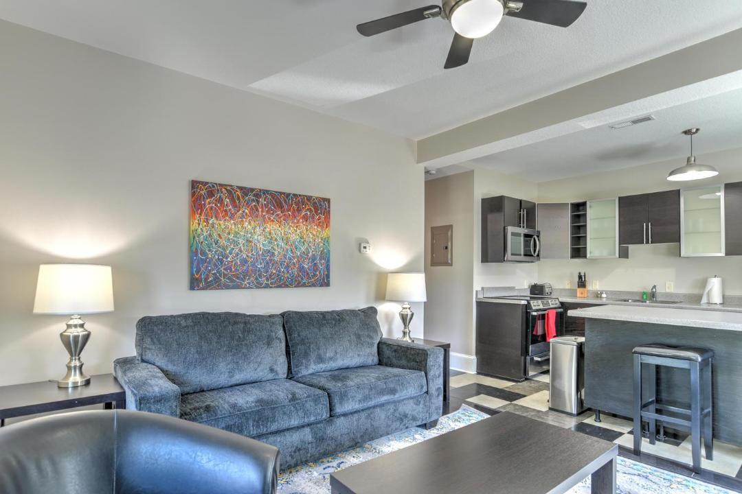 Photo of Livingroom in Asheville