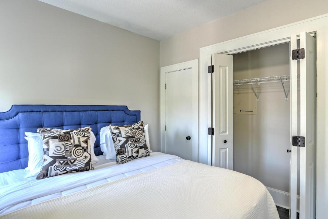Photo of Bedroom in Asheville