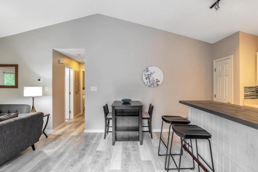 Photo of Livingroom in Royal Pines