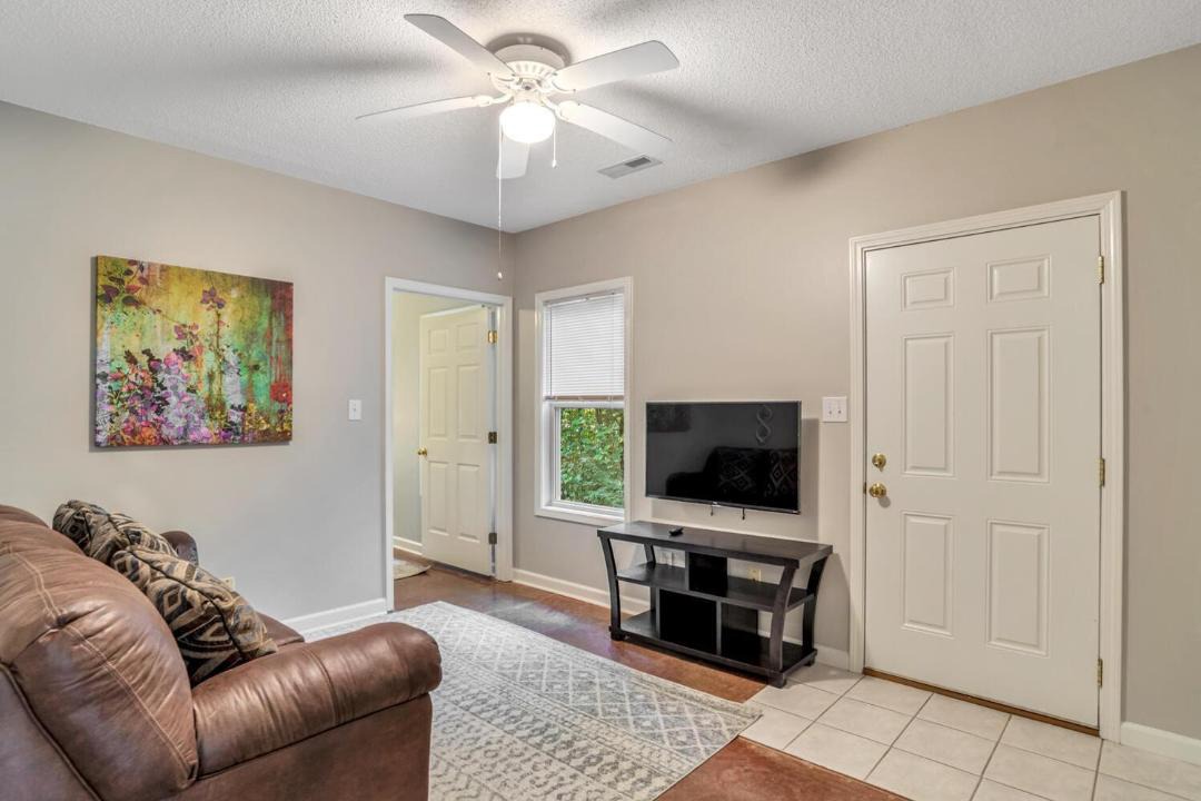 Photo of Livingroom in Royal Pines