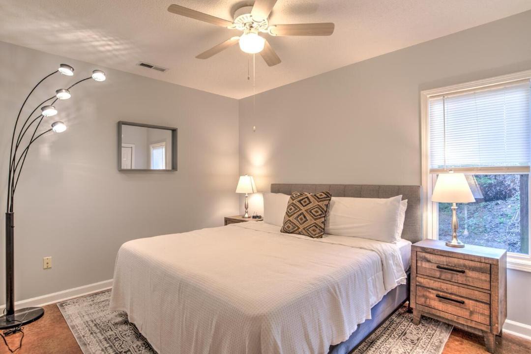 Photo of Bedroom in Royal Pines