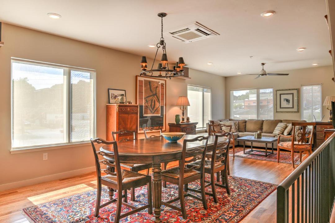 Photo of Livingroom in Asheville
