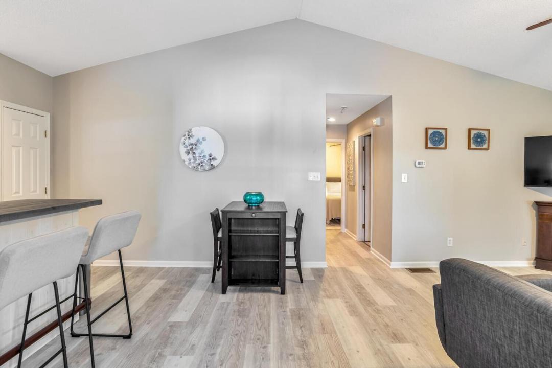 Photo of Livingroom in Royal Pines