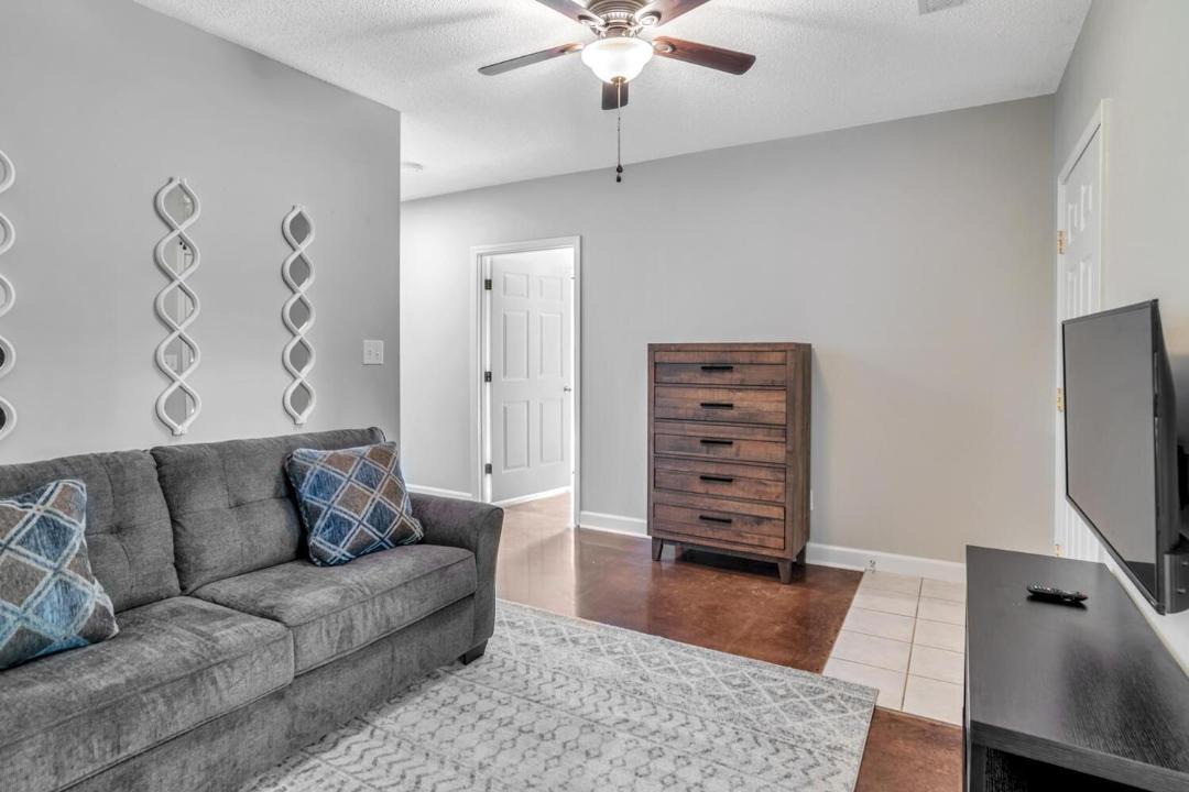 Photo of Livingroom in Royal Pines