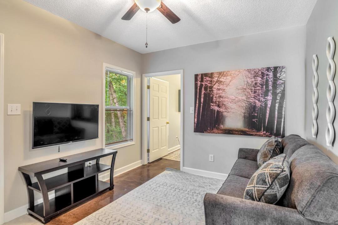 Photo of Livingroom in Royal Pines