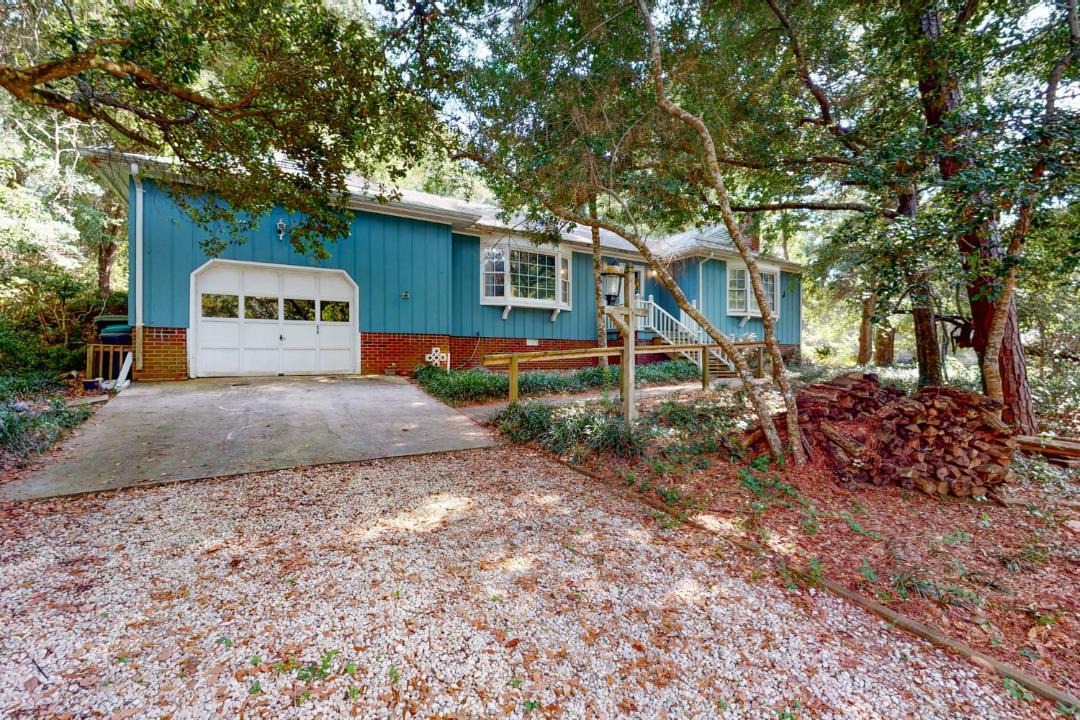 Photo of Others in Pine Knoll Shores