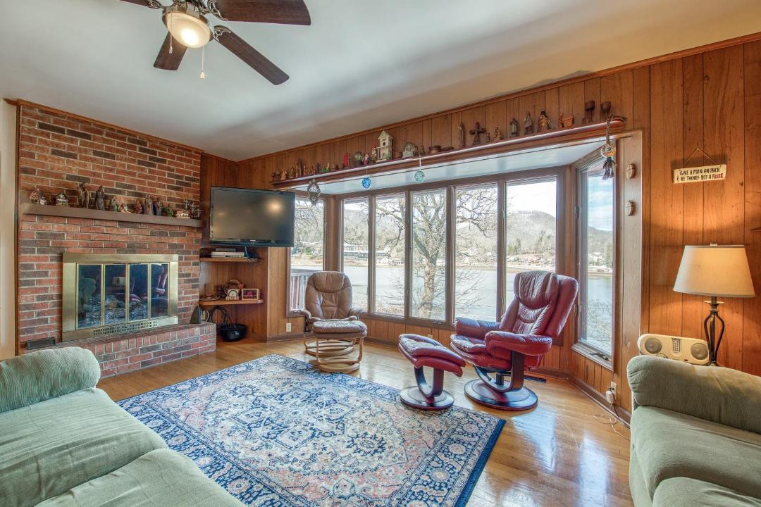 Photo of Livingroom in Lake Junaluska