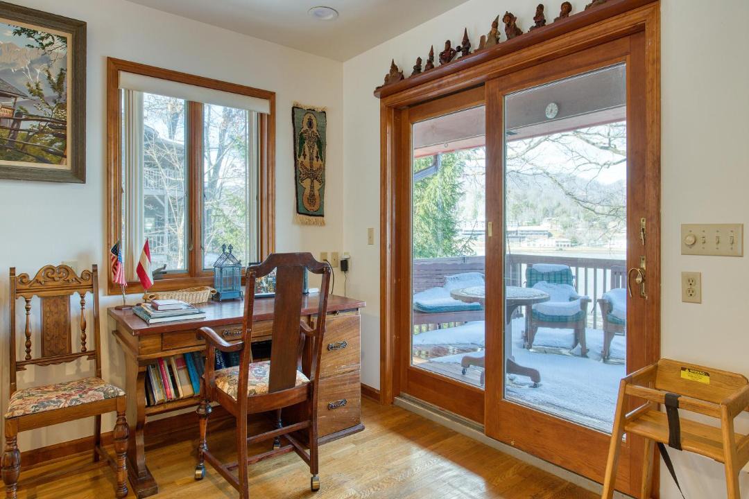 Photo of Livingroom in Lake Junaluska