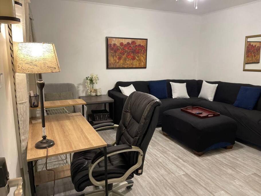 Photo of Livingroom in Elizabeth City