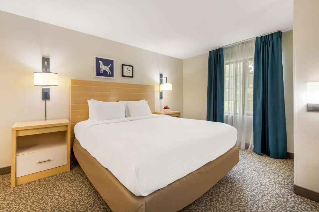 Photo of Bedroom in Arrowood