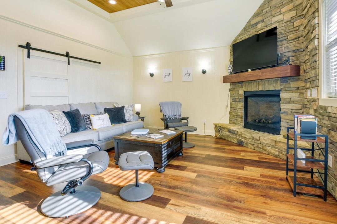 Photo of Livingroom in Benson