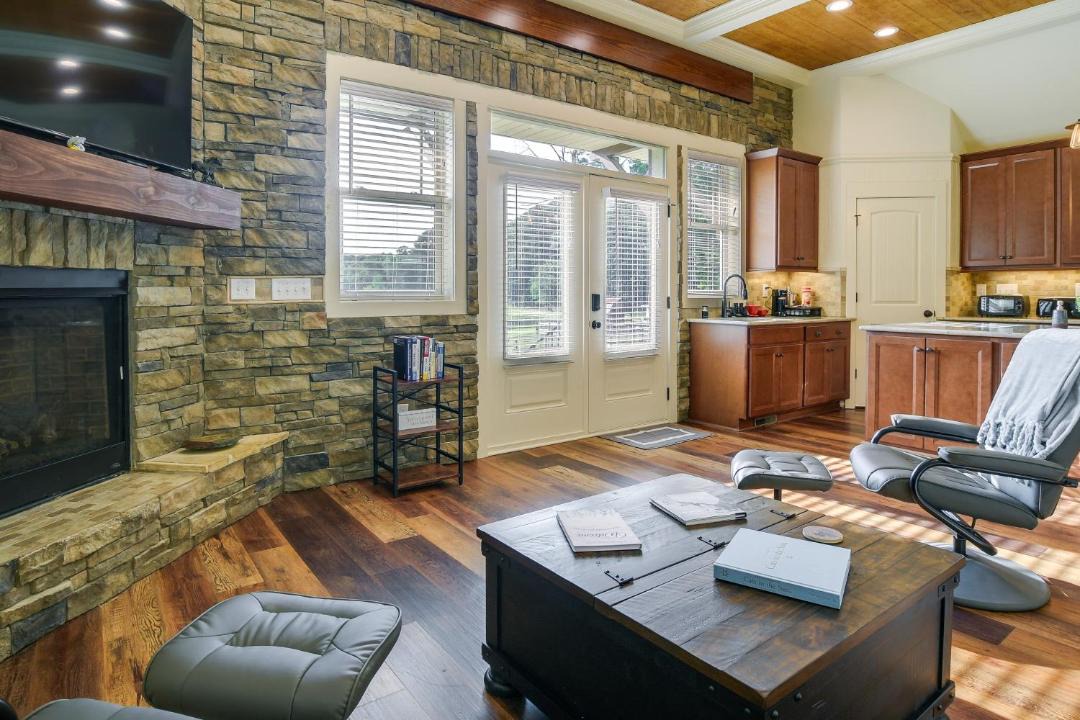 Photo of Livingroom in Benson