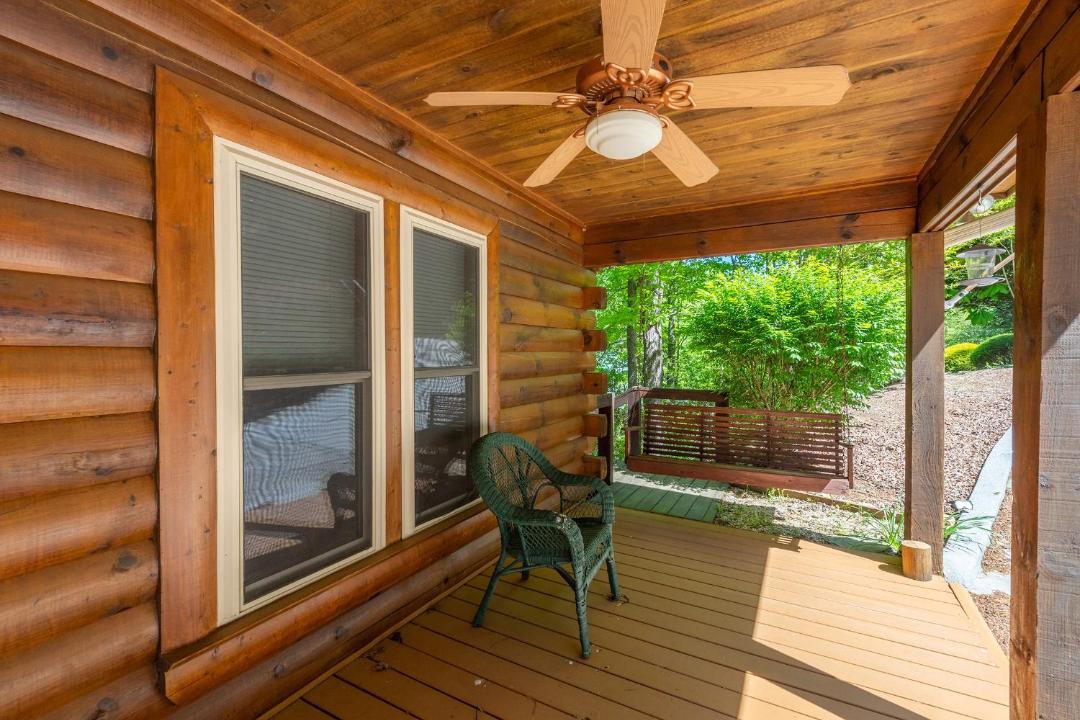 Photo of Patio Balcony in Vein Mountain