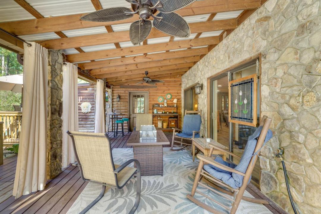 Photo of Patio Balcony in Hickory