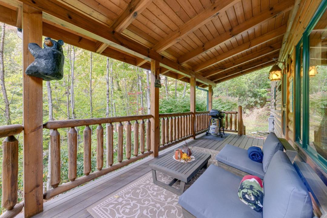 Photo of Patio Balcony in Cataloochee Ranch