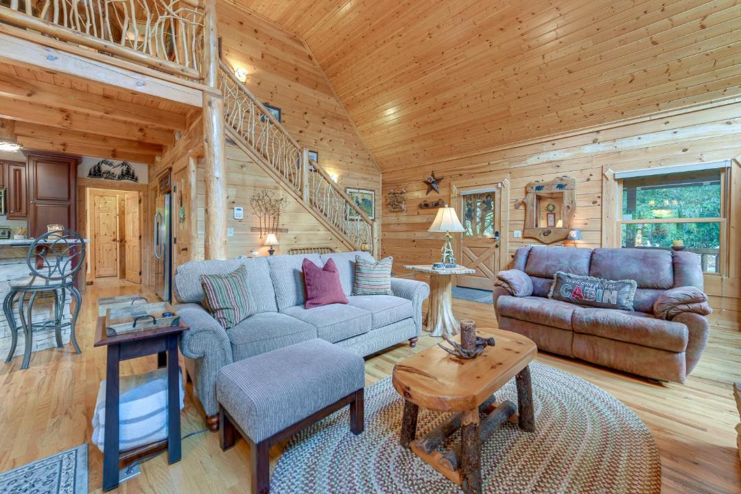 Photo of Livingroom in Cataloochee Ranch