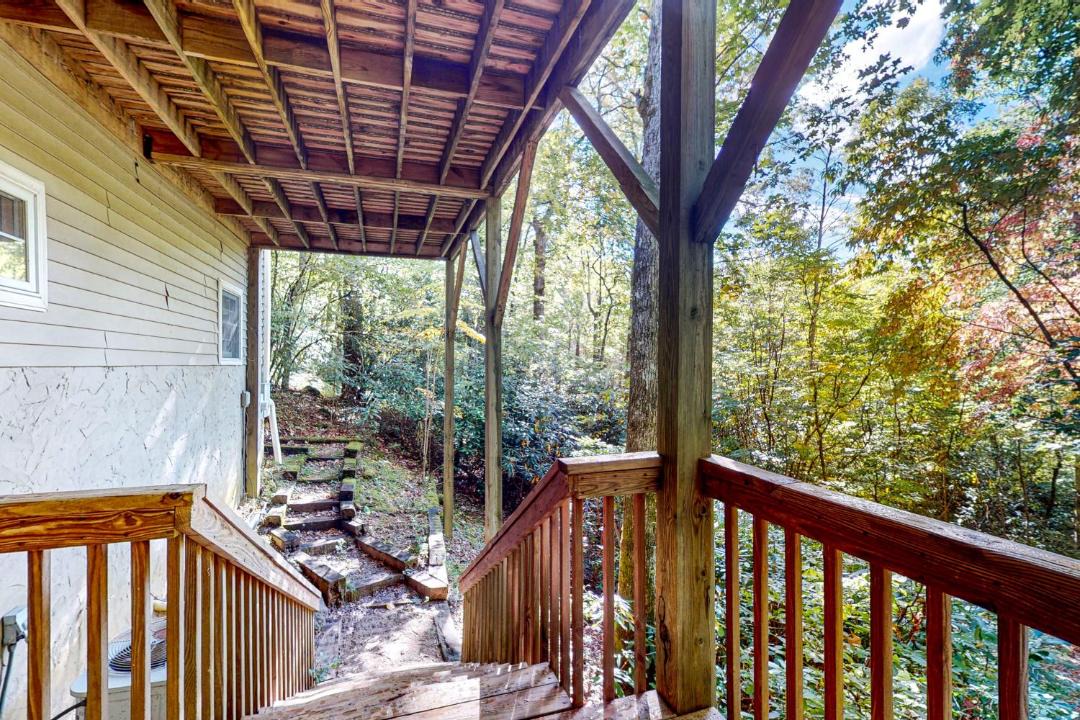 Photo of Patio Balcony in Sapphire