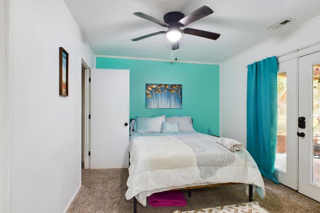 Photo of Bedroom in Pine Forest