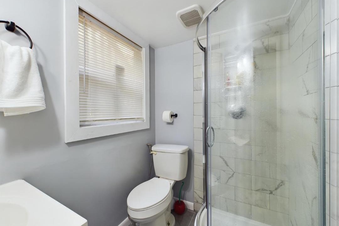 Photo of Bathroom in Pine Forest