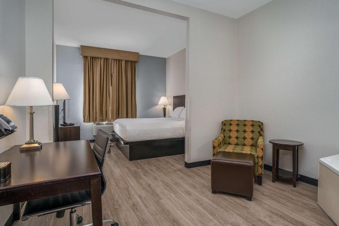 Photo of Bedroom in Cedar Point