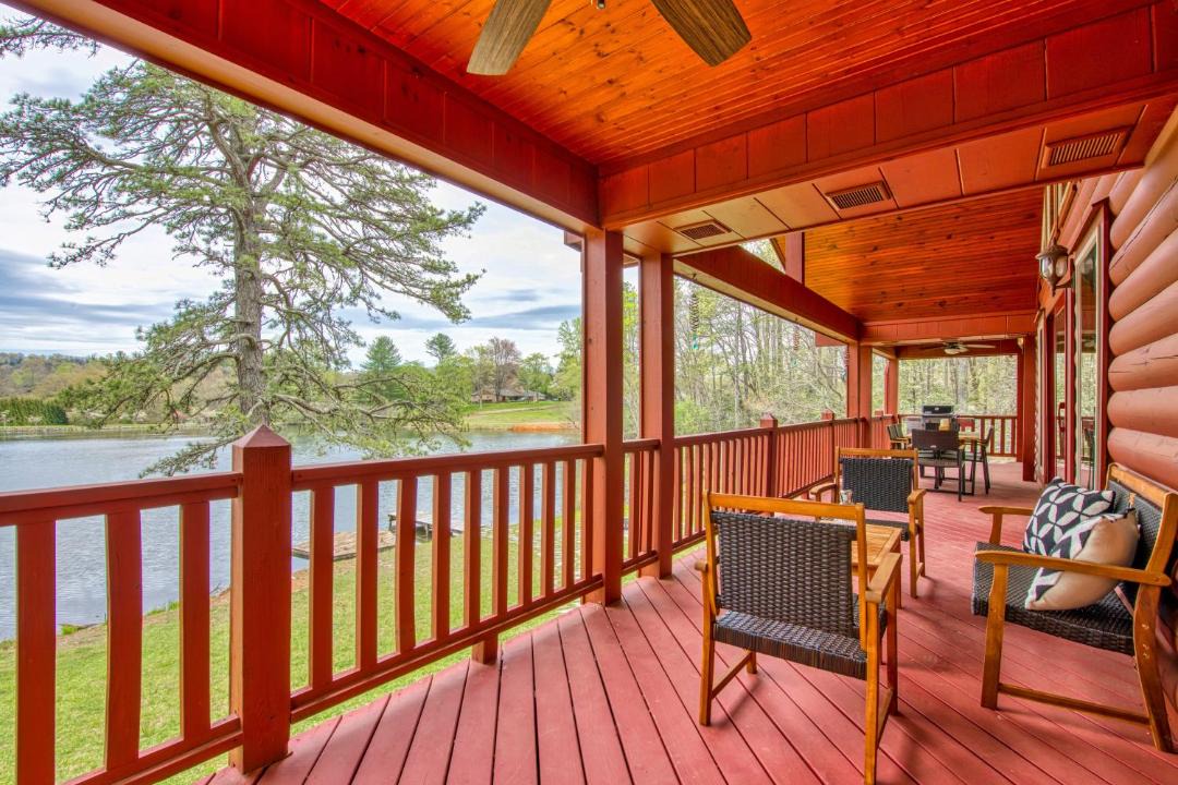 Photo of Patio Balcony in Mills River
