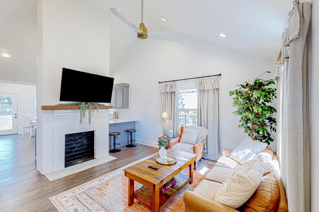 Photo of Livingroom in Talbot's Corner