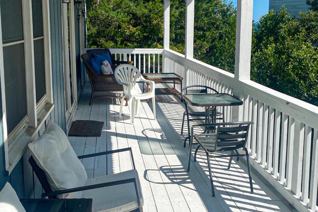 Photo of Patio Balcony in Emerald Isle