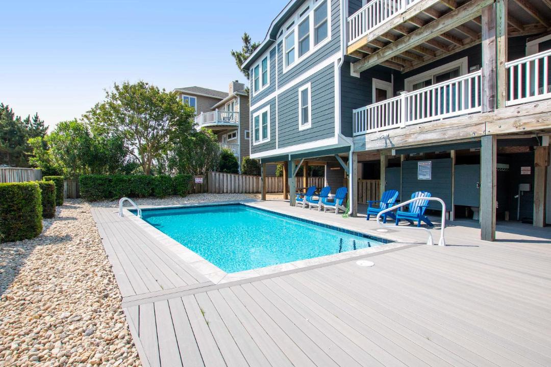 Photo of Outdoor in Corolla Light