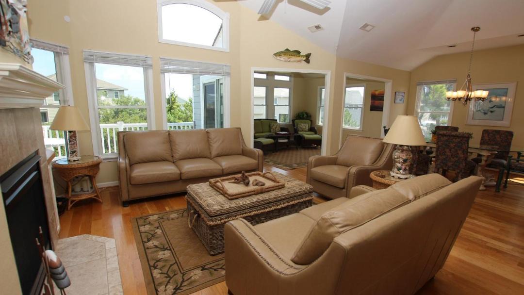 Photo of Livingroom in Corolla Light