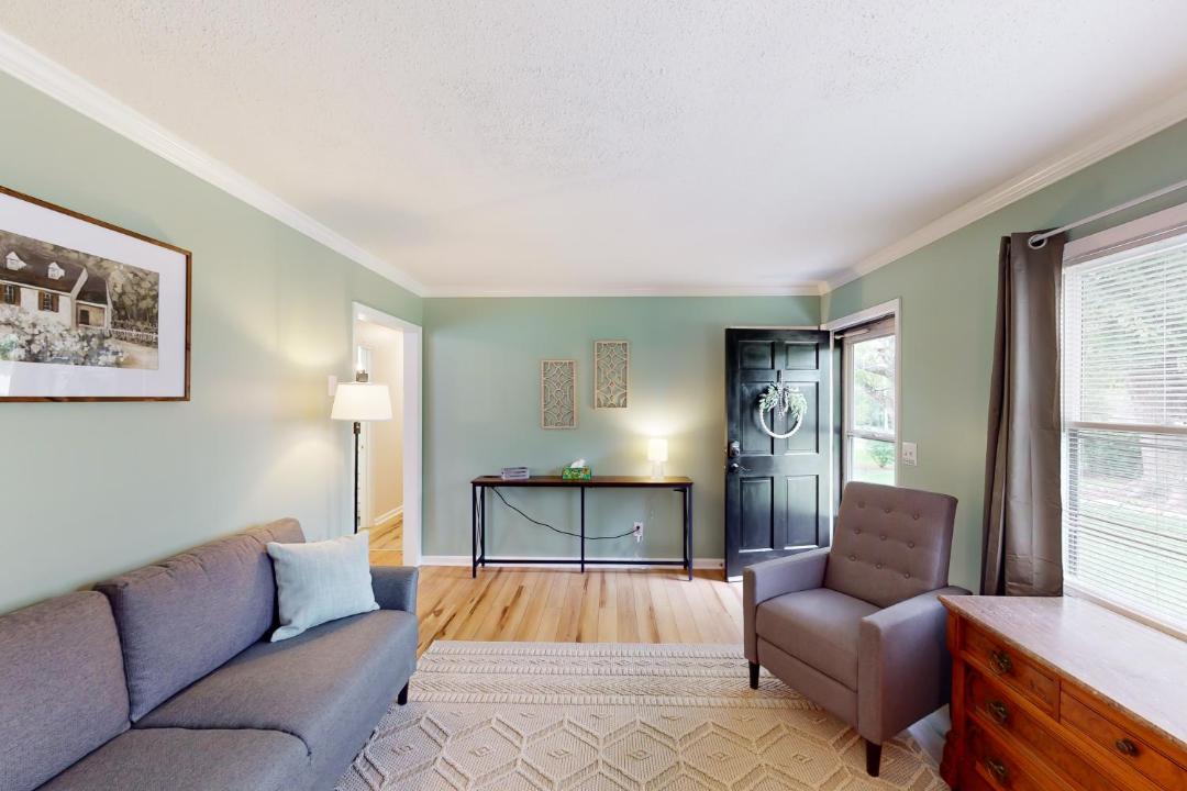 Photo of Livingroom in Mills River