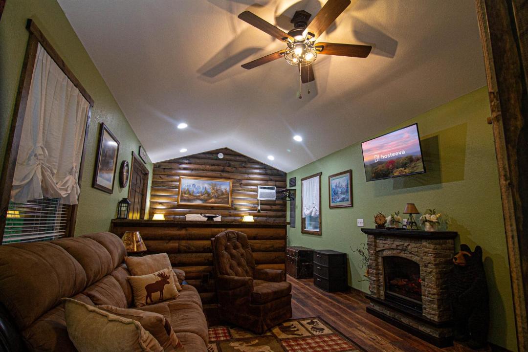 Photo of Livingroom in Robbinsville
