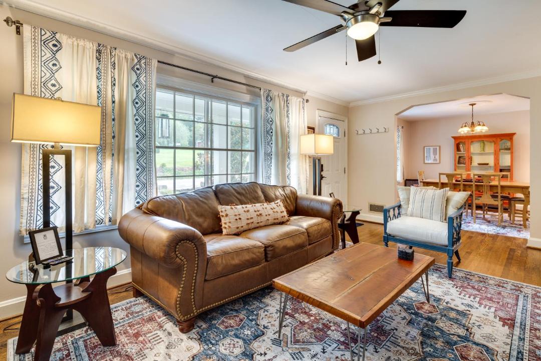 Photo of Livingroom in Druid Hills