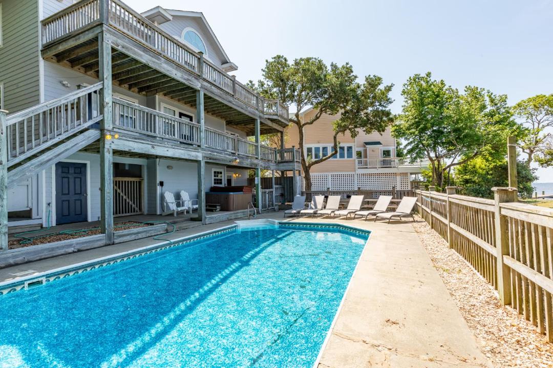 Photo of Outdoor in Monteray Shores