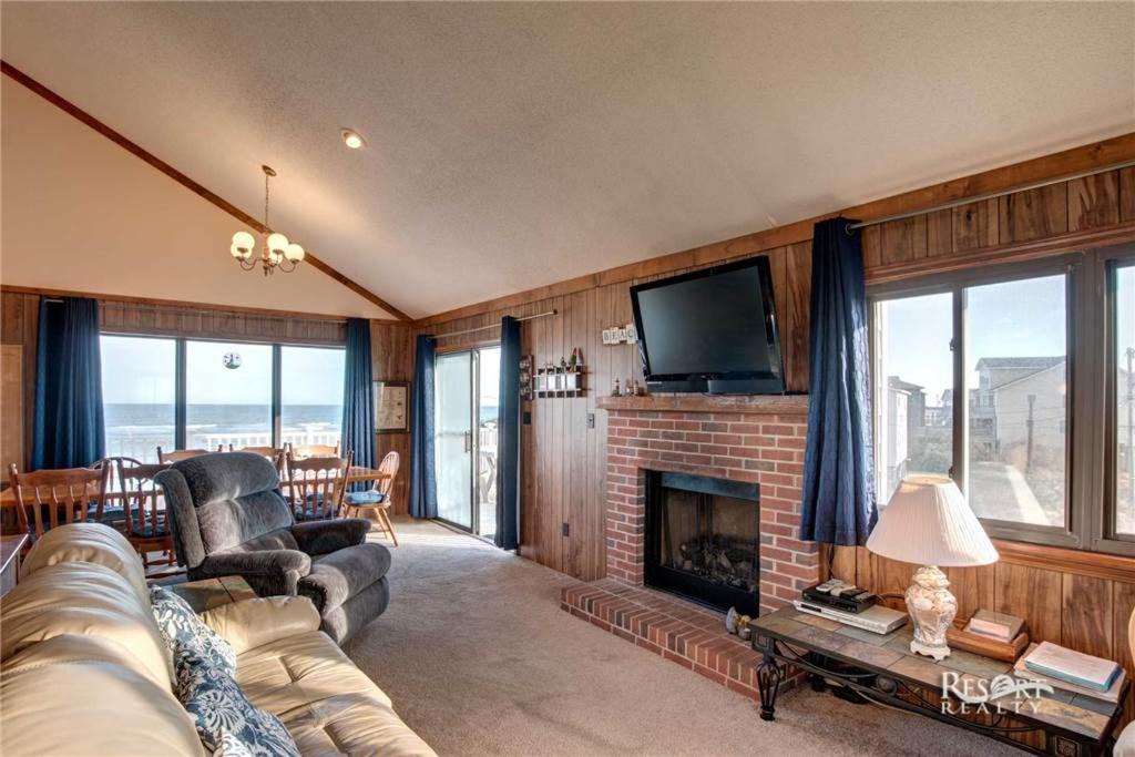 Photo of Livingroom in South Nags Head