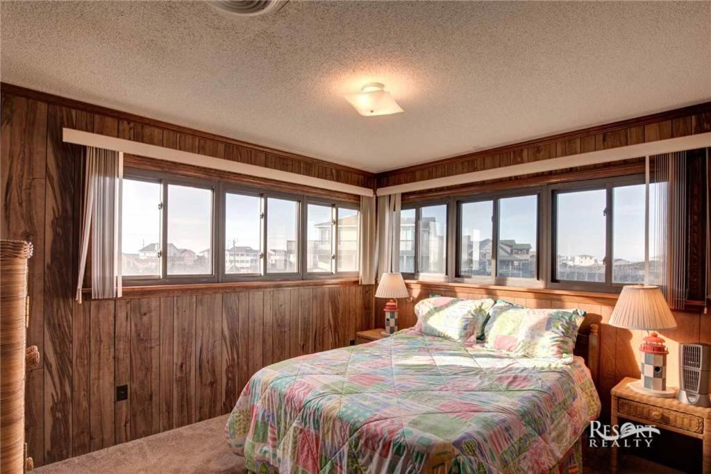 Photo of Bedroom in South Nags Head