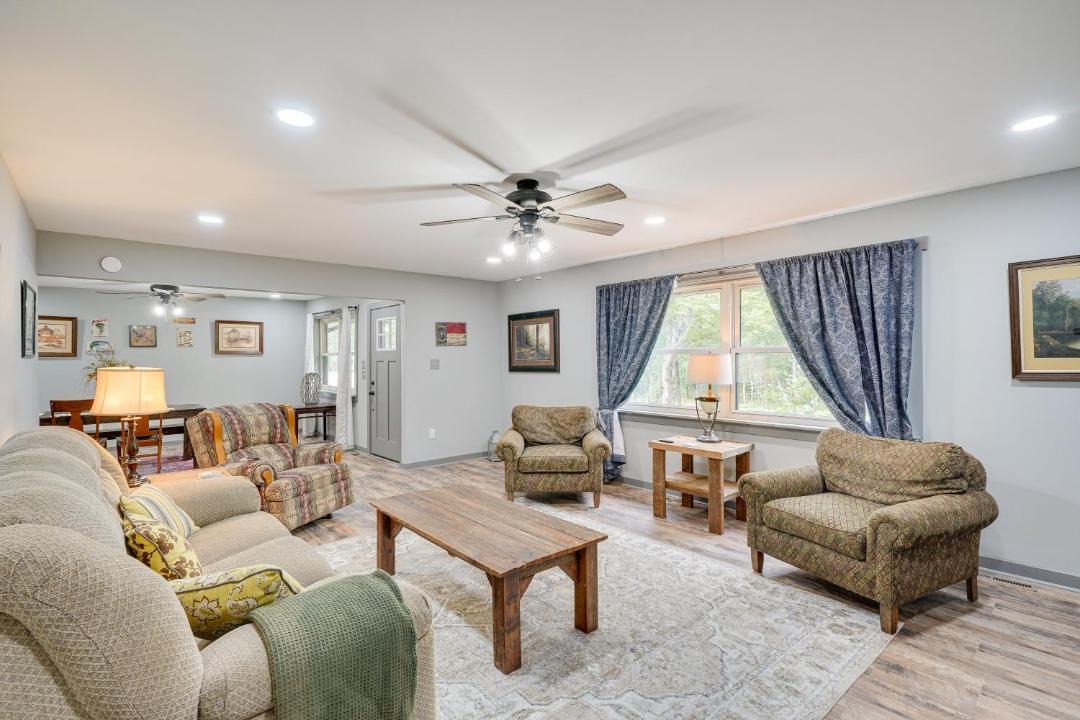 Photo of Livingroom in Creedmoor