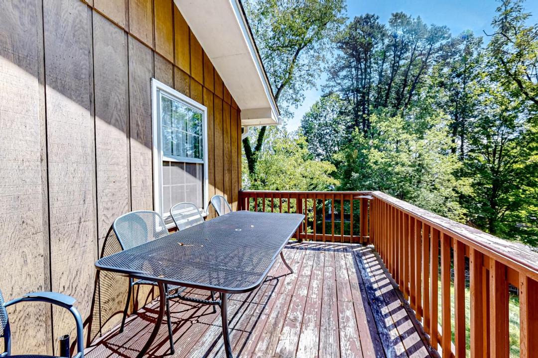 Photo of Patio Balcony in Lake Junaluska