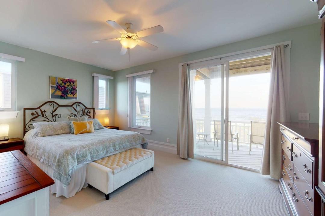 Photo of Bedroom in North Carolina Coast