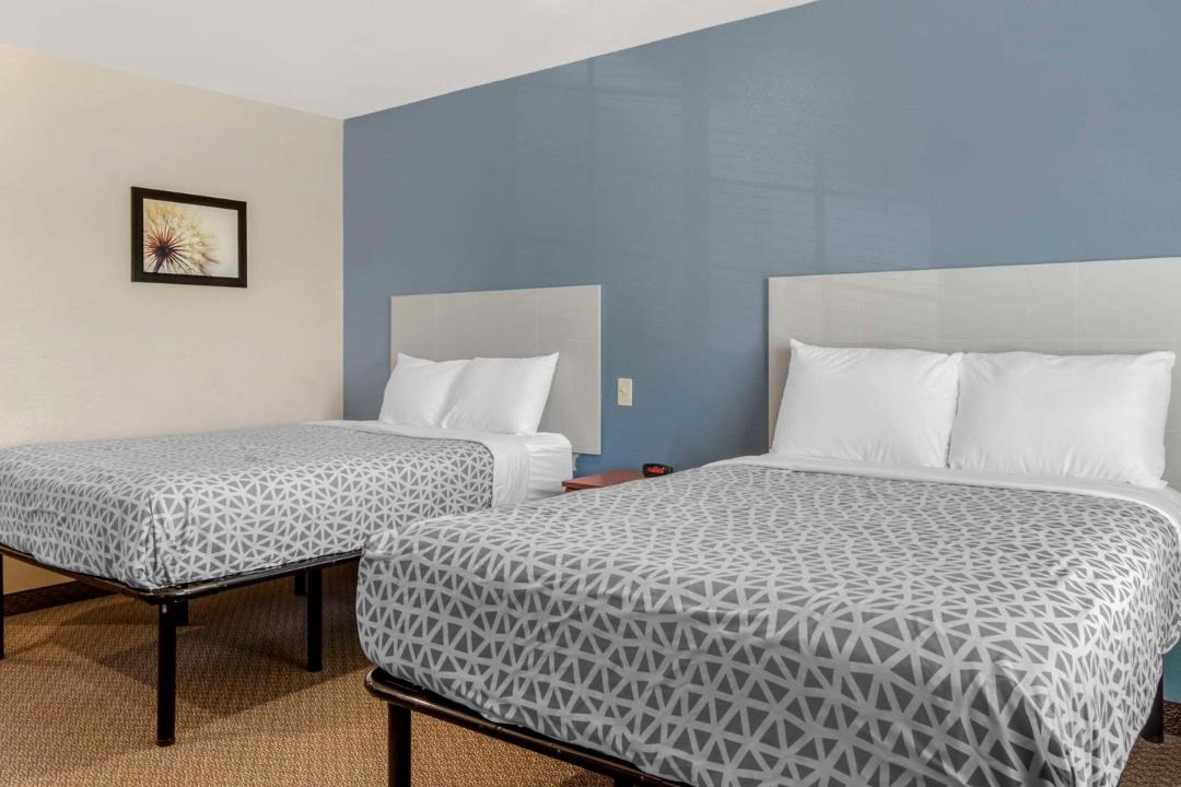 Photo of Bedroom in Garner