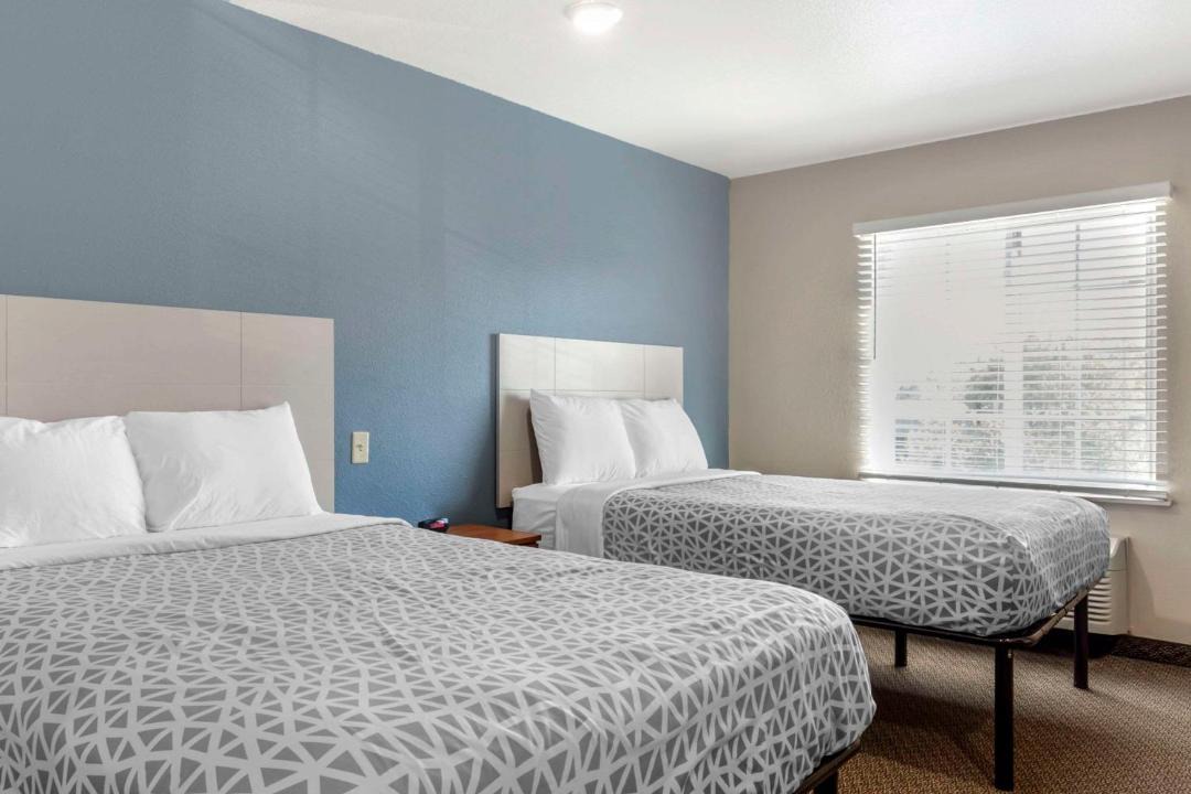 Photo of Bedroom in Garner