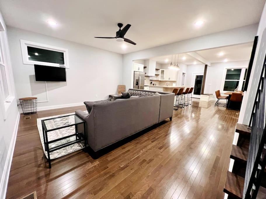 Photo of Livingroom in Woodfin