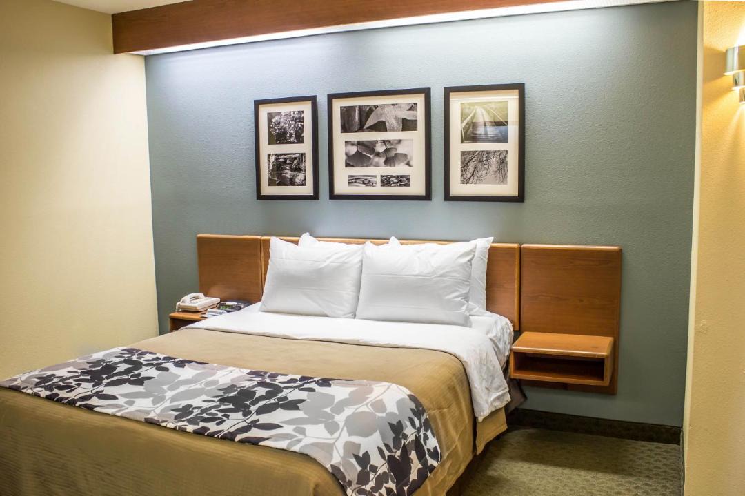Photo of Bedroom in Wake Forest