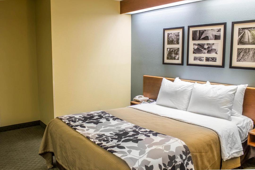 Photo of Bedroom in Wake Forest