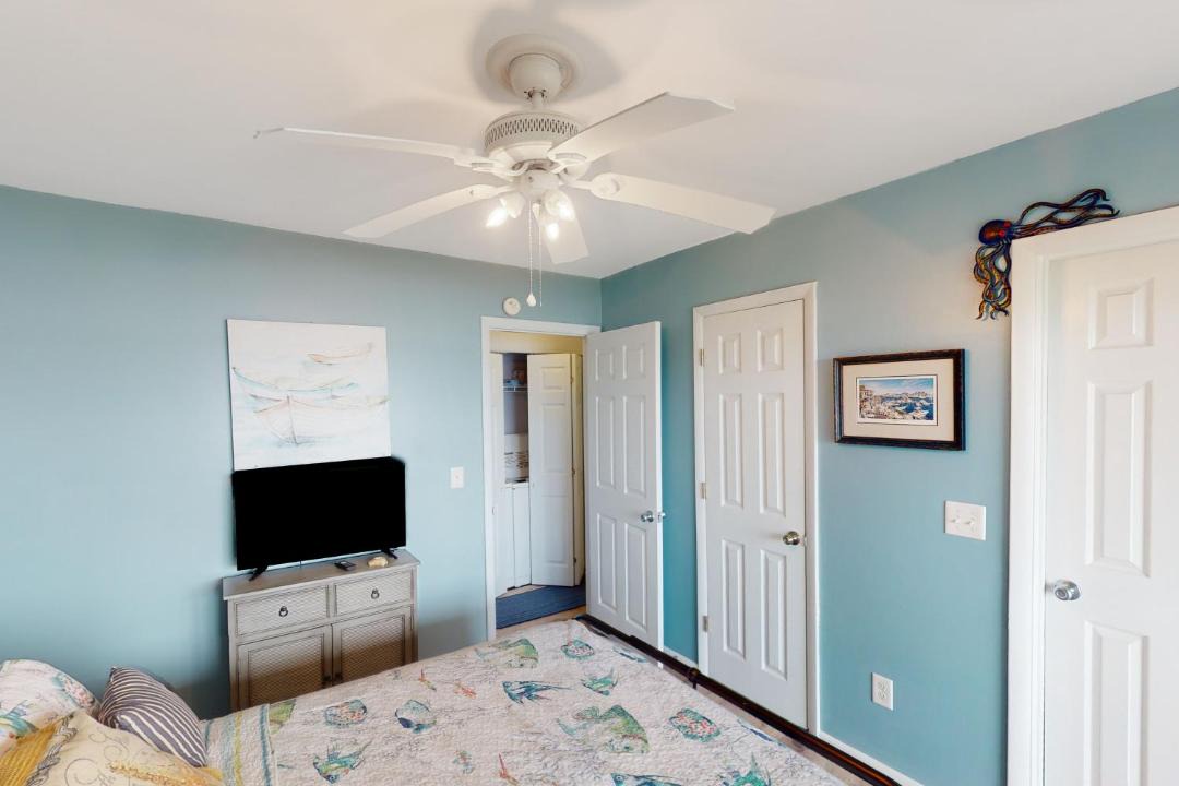 Photo of Bedroom in North Topsail Beach