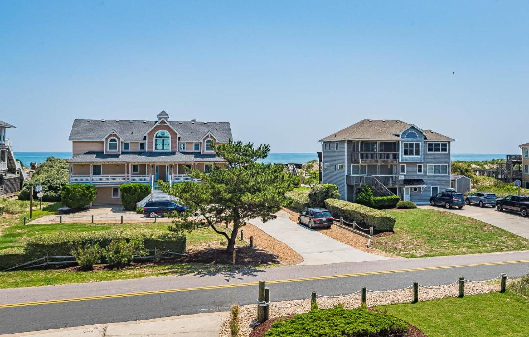 Photo of Others in Whalehead Beach