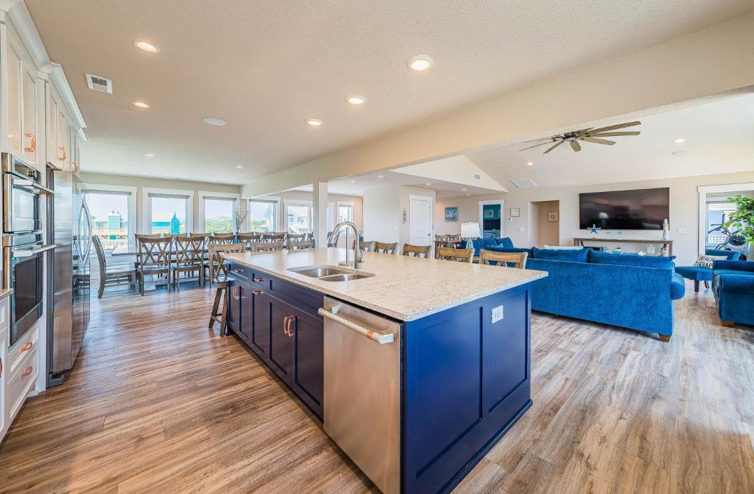 Photo of Kitchen in Whalehead Beach